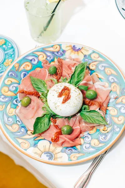 Prosciutto e Funghi